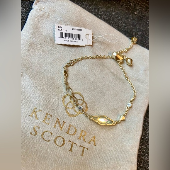 NWT KENDRA SCOTT Deb Chain Adjustable Iridescent Bracelet in Gold - Picture 3 of 5